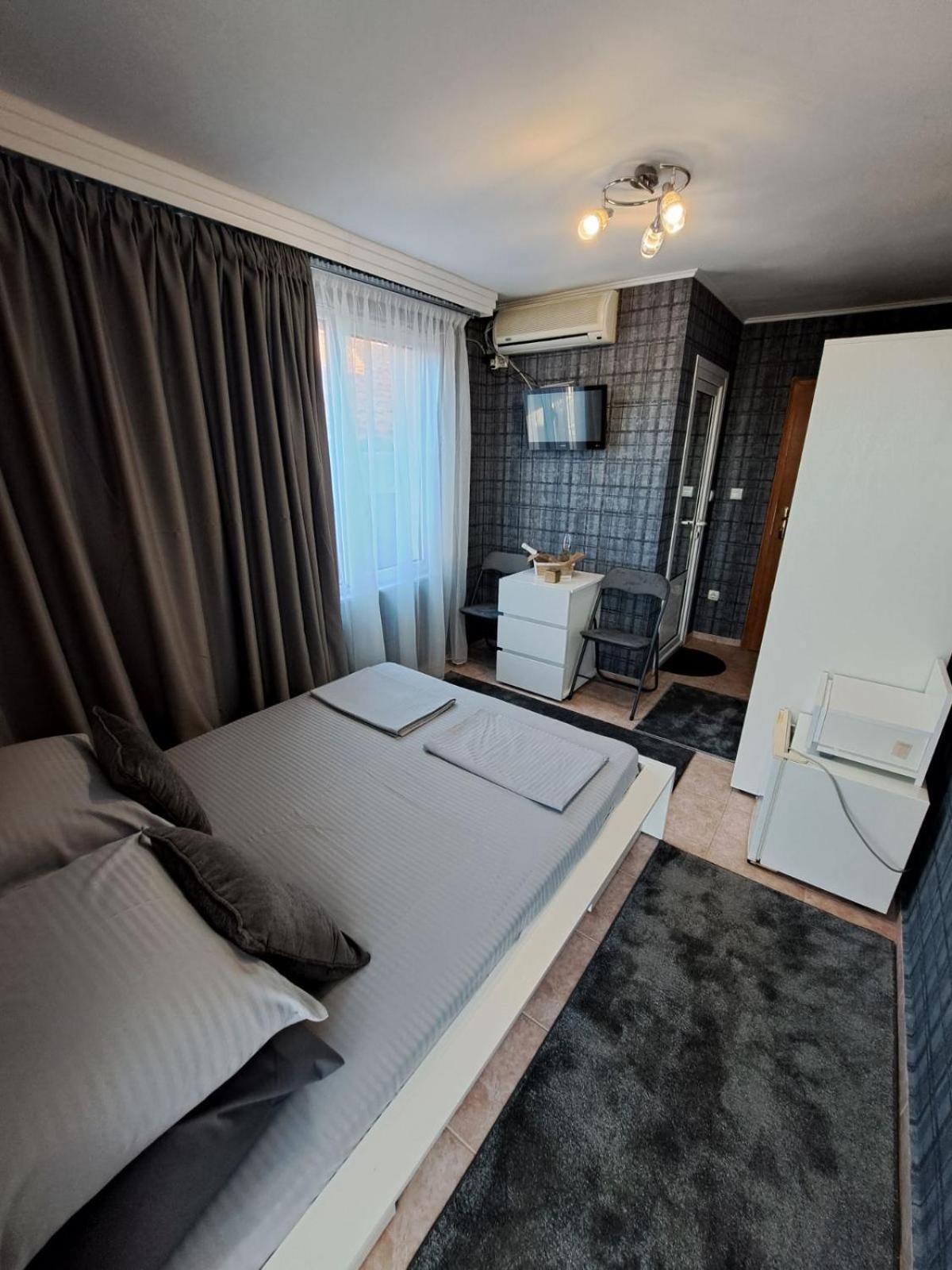 The White House Hotel Nesebar Exterior photo